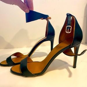 Victoria Beckham Stiletto Heels in deep green